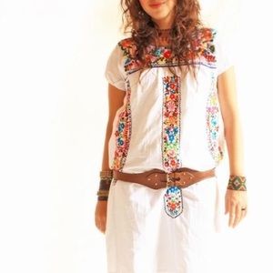 Vintage embroidered Mexican dress